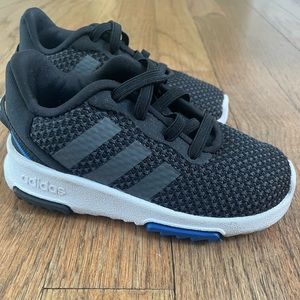 Adidas size 6 toddler dark navy sneakers